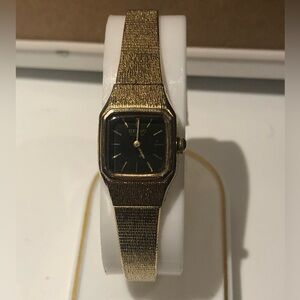 Seiko Vintage Gold Tone and Black Watch